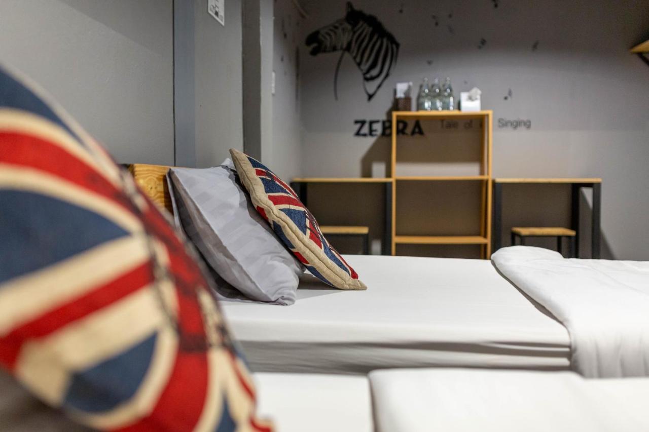 La Belle Nuit House Hostel Chiang Mai Buitenkant foto